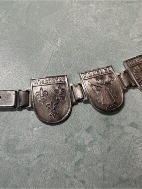 Vintage Silver-Tone Munich/Wiesbaden Germany Shield Bracelet Unisex
